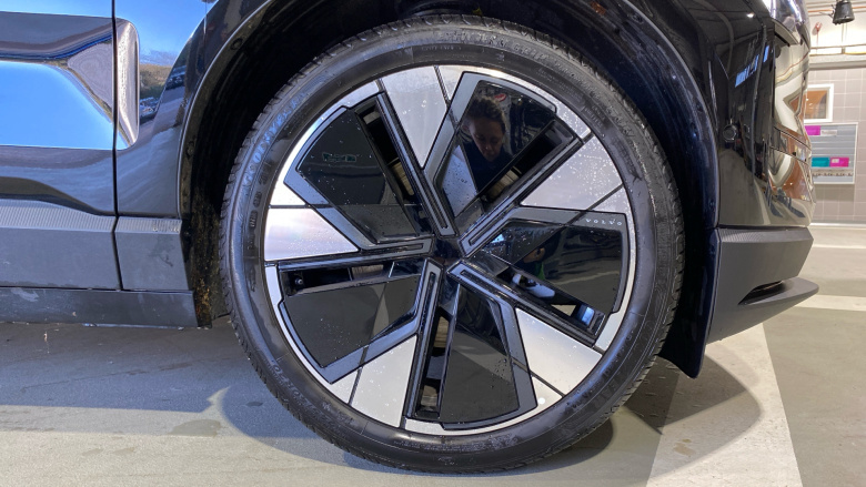 Volvo EX30 200kW SM Extended Range Ultra 69kWh 5dr Auto Electric Estate